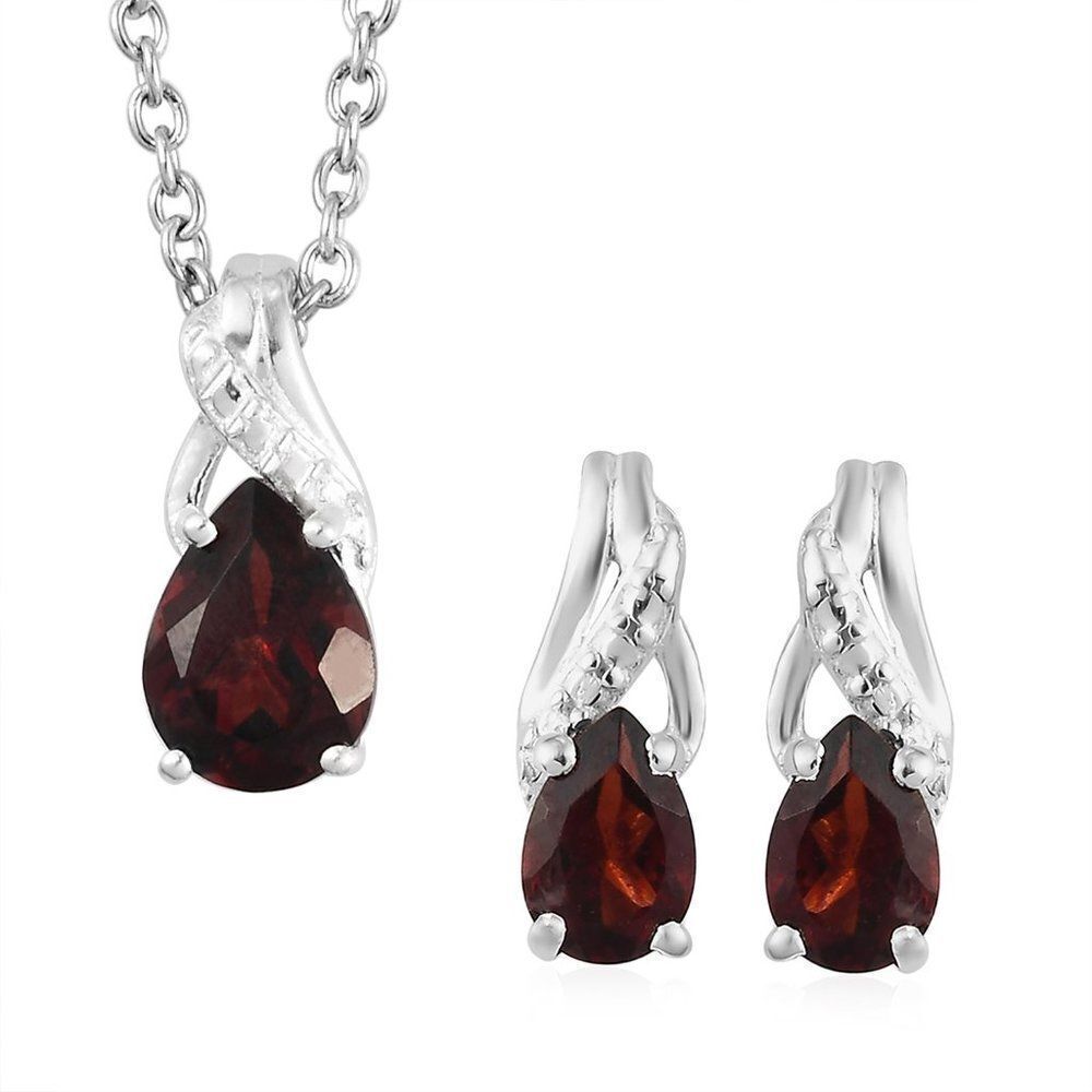 Mozambique Garnet Drop Earrings and Pendant Necklace (20 Inches)